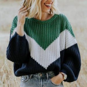 Paca fardo de sweater juvenil moderno de mujer, calidad segunda, variedad de diseños y colores y muy barato. 25 Kg.